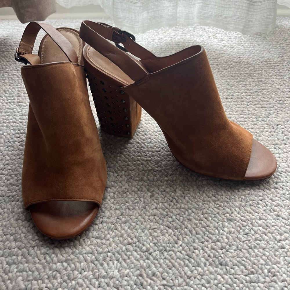 Coach Heels Sz 11